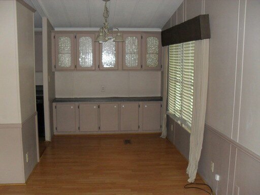 Building Photo - 14697 Brookridge Blvd