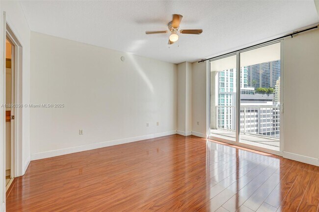 Foto del edificio - 1250 S Miami Ave