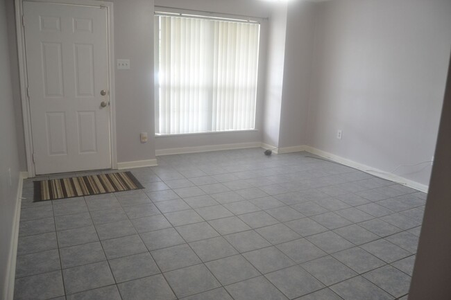 Building Photo - 12036 Coursey Blvd