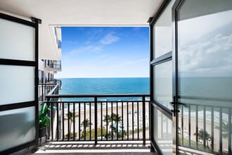Building Photo - 3800 Galt Ocean Dr