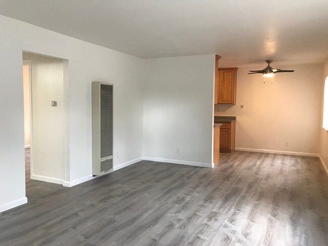 Building Photo - 931 Golden Gate Dr