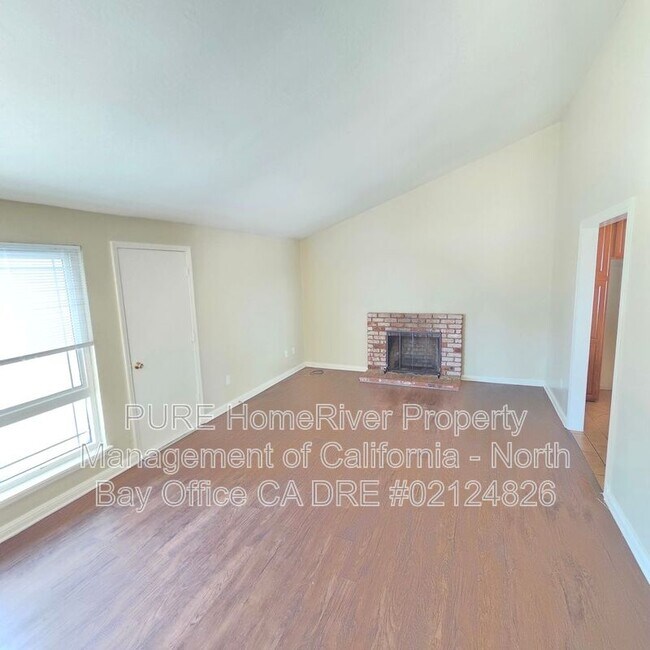 Foto del edificio - 1577 Trellis Ln