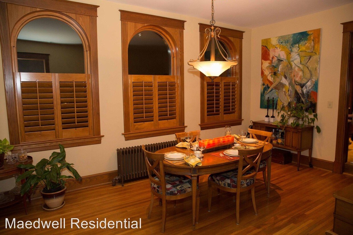 Foto principal - 1100 E St NE