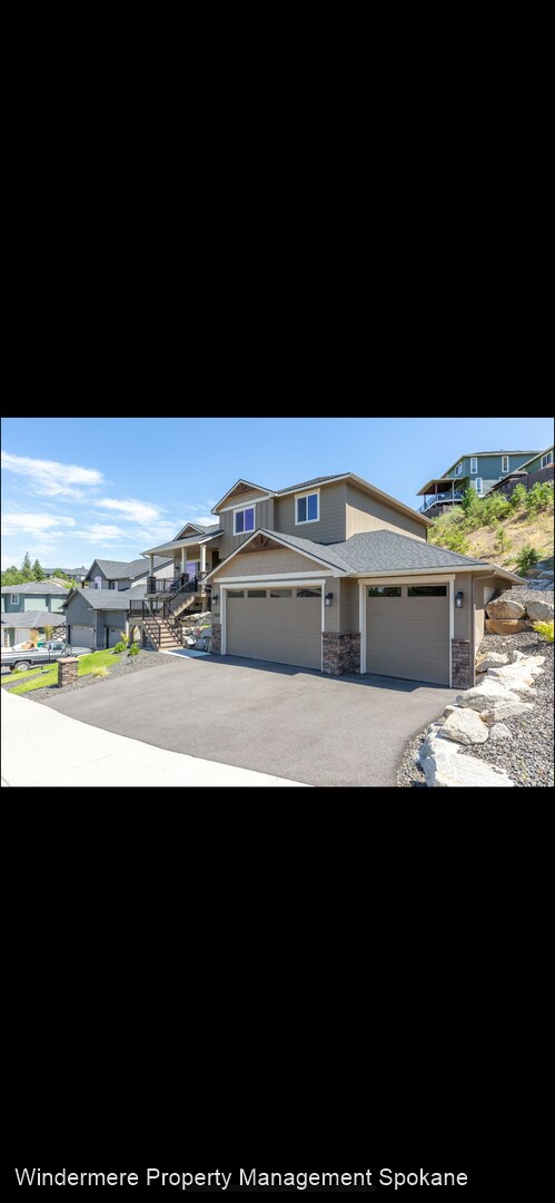 Foto del edificio - 3 br, 3 bath House - 13520 N Mayfair Ln