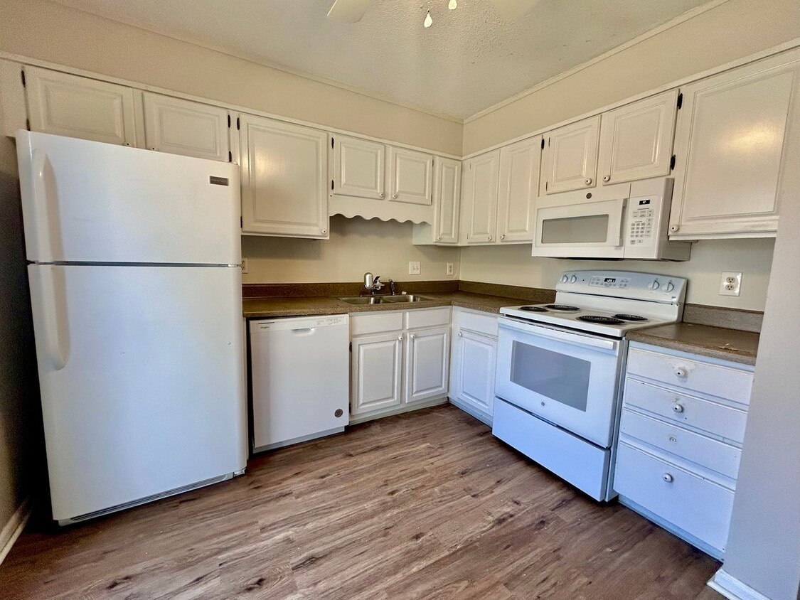 Charming, 2 bedroom apartment for rent! - Charming, 2 bedroom apartment for rent!