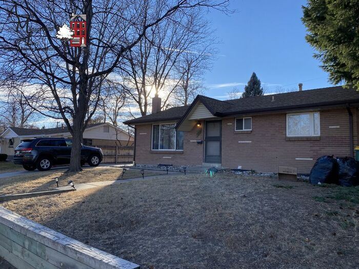 Ranch style home in Lakewood! Finished Bas... House for Rent in Lakewood, CO