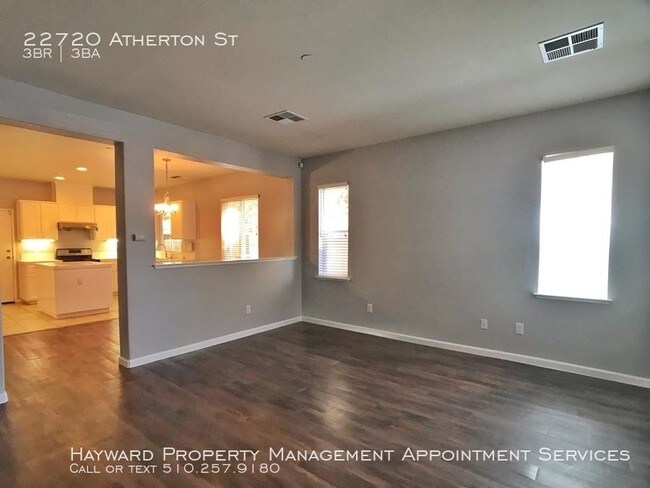 Building Photo - 3 bedroom in Hayward  94544