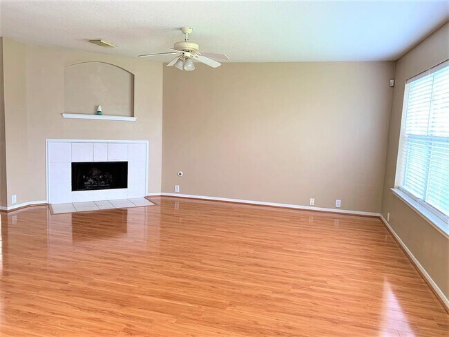 Building Photo - 17406 Turquoise Stream Dr