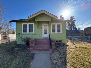 Building Photo - 1216 13th Ave