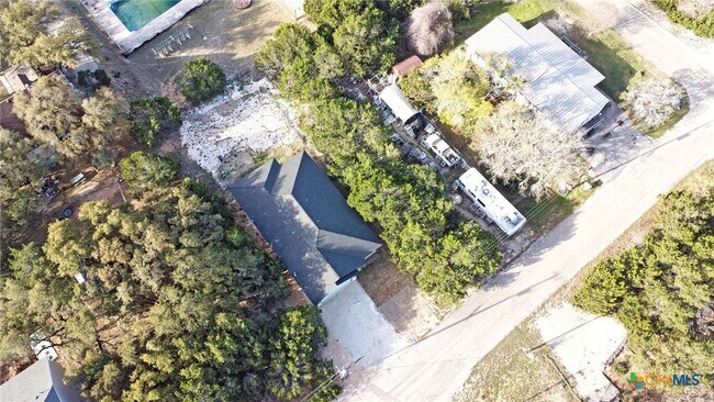 Foto del edificio - 1234 Clearcreek Dr