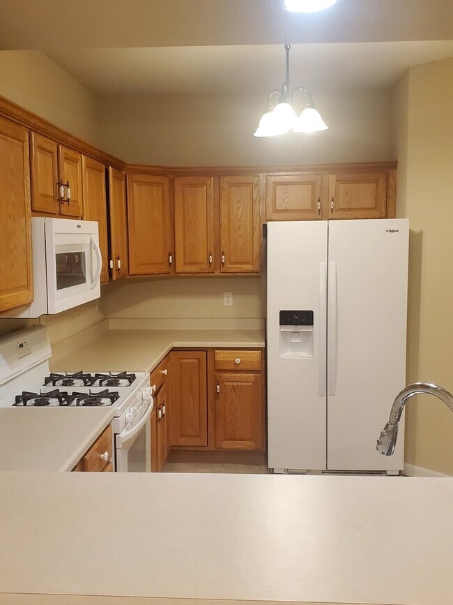 Building Photo - 2156 Patriot Dr