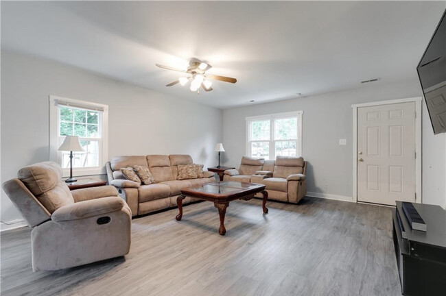 Living Room - 9504 Meadowgreen Rd