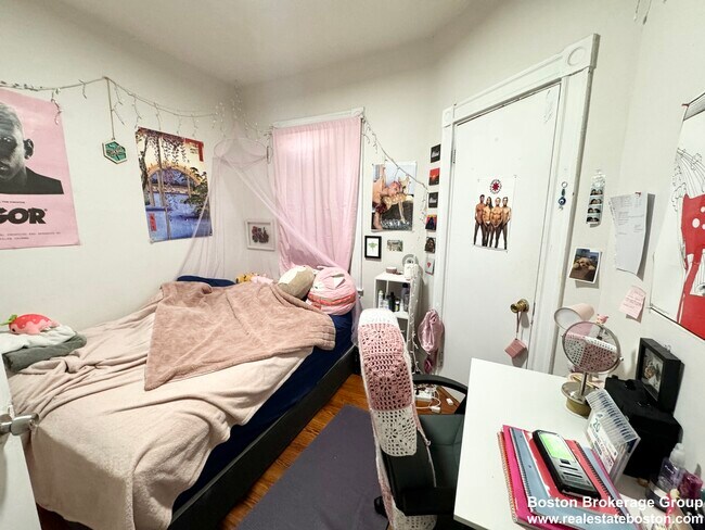 Foto del edificio - 10 Wave Ave