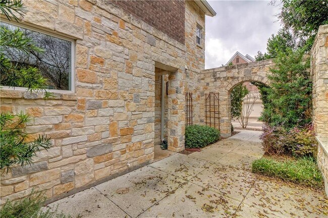 Building Photo - 1209 Haven Ln