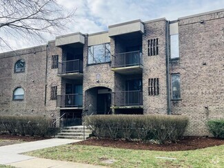 Building Photo - 15 Silverwood Cir