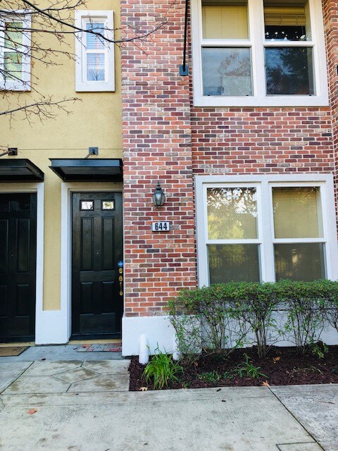 Foto principal - 644 Artisan Pl
