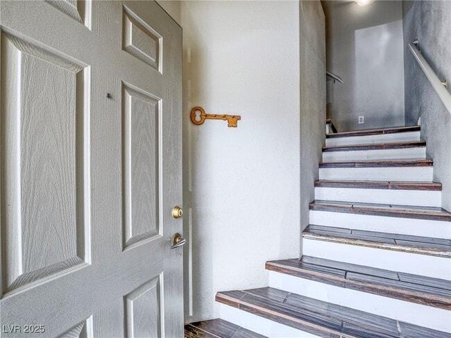 Building Photo - 1070 Thrill Ct
