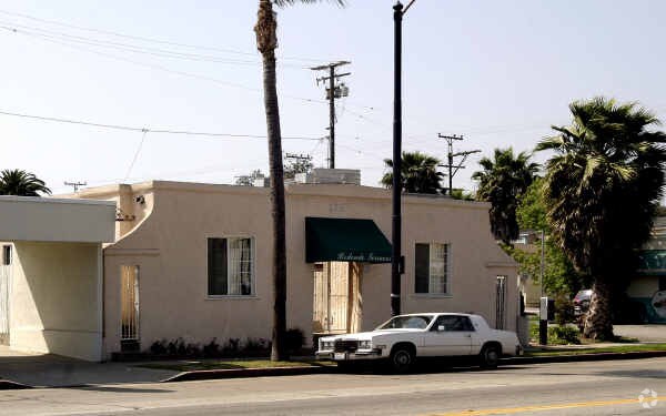 Building Photo - Redondo Terraces