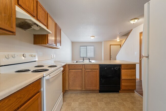 Foto del edificio - 2-Bedroom Duplex in SE Portland - Enjoy 1/2 off your first month!