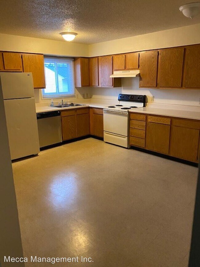 Foto del edificio - 161-173 Edgewood Dr