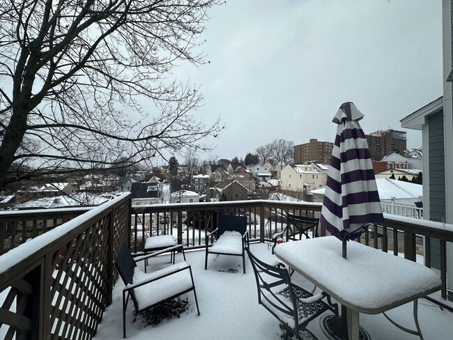 Building Photo - *** Amazing Apartment in Mt. Washington * ...