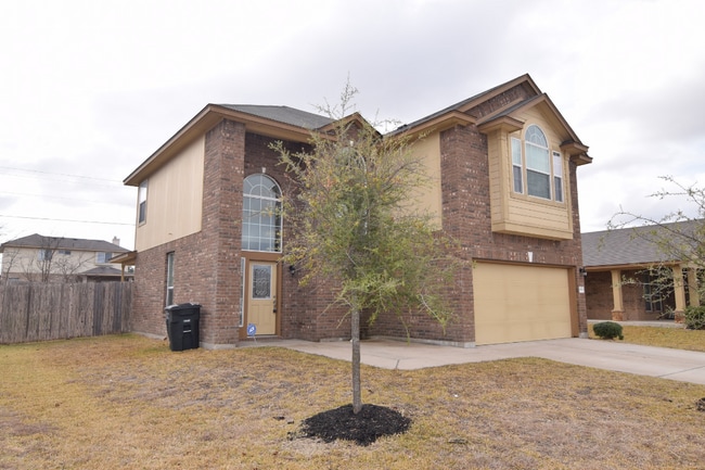 Building Photo - 4906 Bayer Hollow Dr
