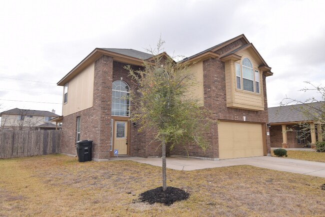 Foto del edificio - 4906 Bayer Hollow Dr