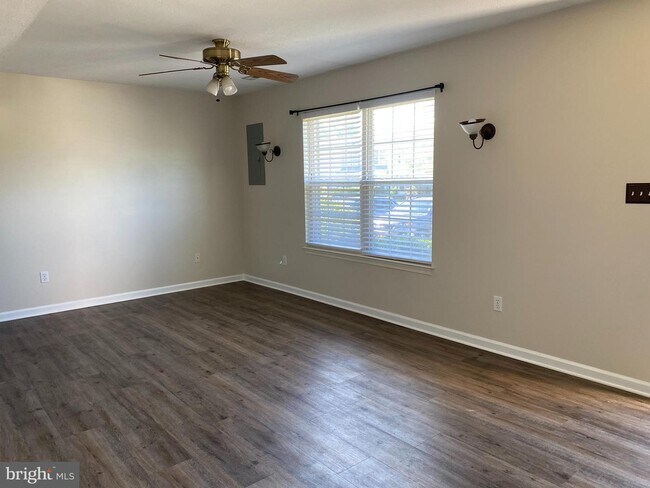 Foto del edificio - 203 Emily Ln