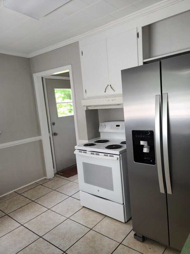 Foto del edificio - 407 S Brook St