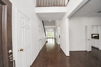 Building Photo - 20510 Pioneer Bend Ct