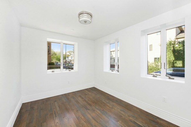 Foto del edificio - 225 Avenue M