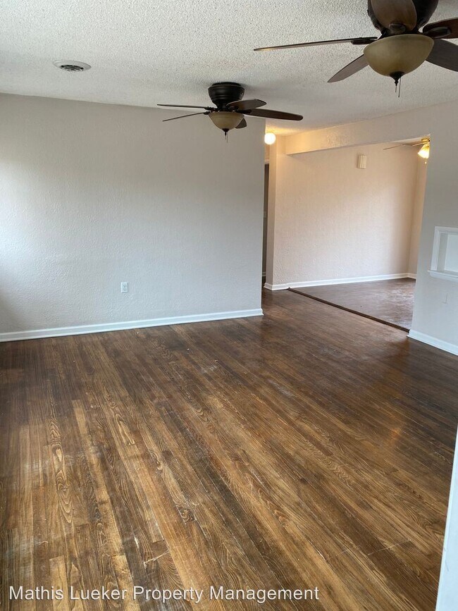 Building Photo - 4 br, 2 bath House - 1126 E. Flint Hills Blvd