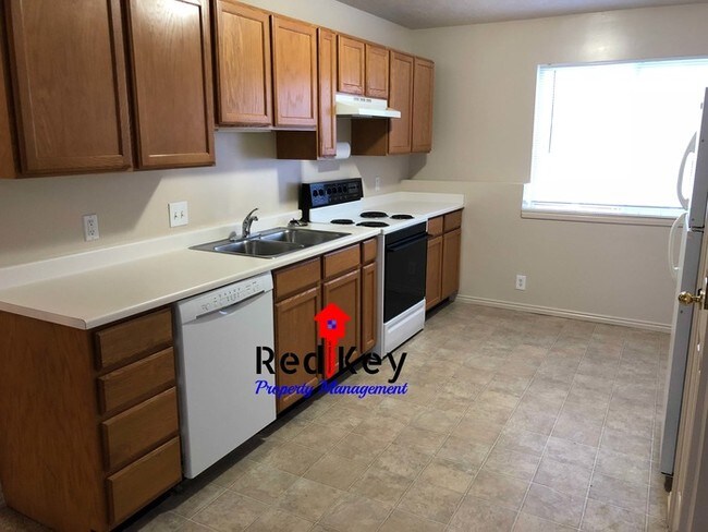 Building Photo - Elton Park Apartments, Apt #13