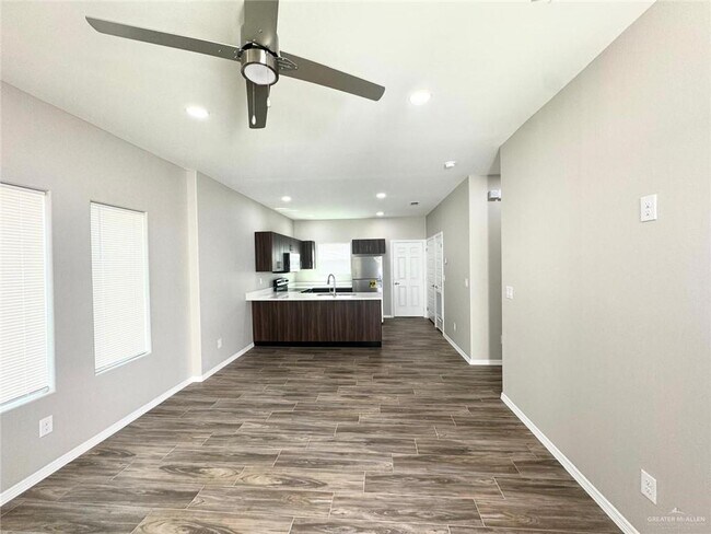 Foto del edificio - 14 E Walnut Ave