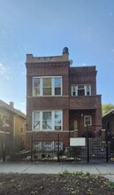 Building Photo - 4825 W Bloomingdale Ave