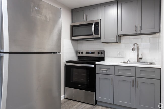 Building Photo - Holly Park Square Apartments
