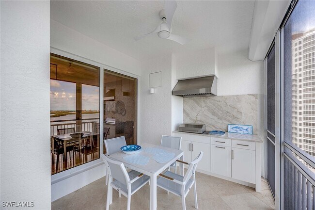 Foto del edificio - 4951 Bonita Bay Blvd