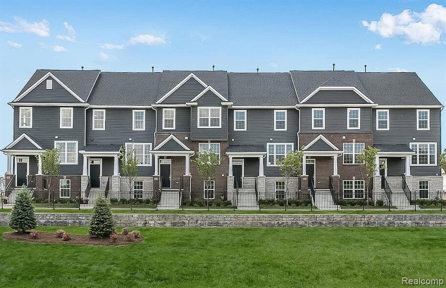 Foto principal - 359 N Sydney Ct