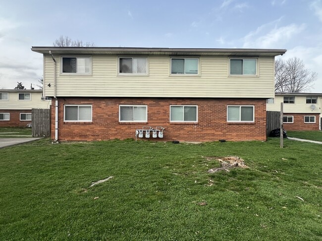 Photo - 4 Columbine Ct Townhome