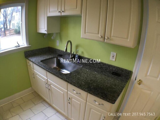 Foto del edificio - 18 Linden St