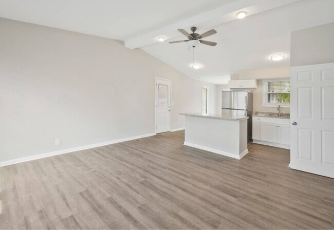 Building Photo - 6009 Lopez Ln