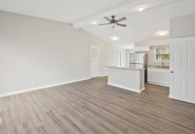 Foto del edificio - 6009 Lopez Ln