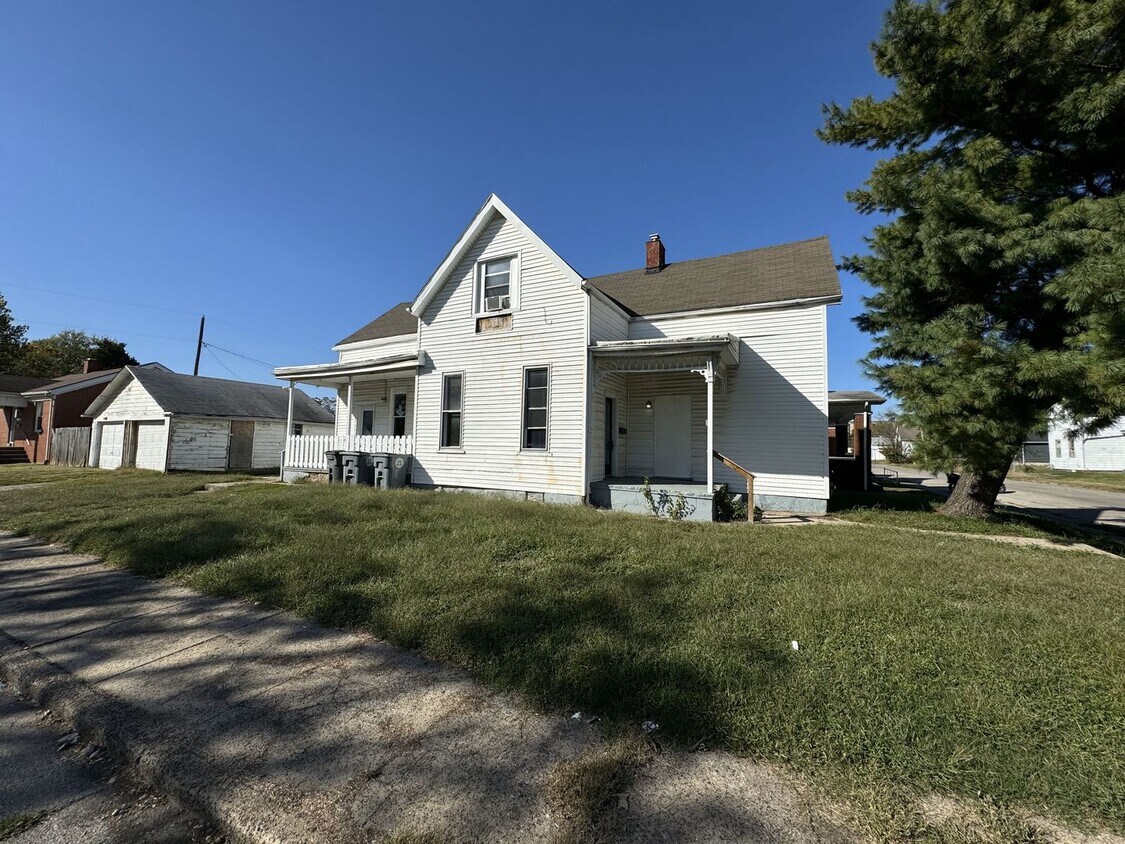 Primary Photo - 1100 N 3rd Ave