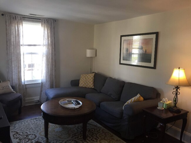 Foto del edificio - 32 Central Ave