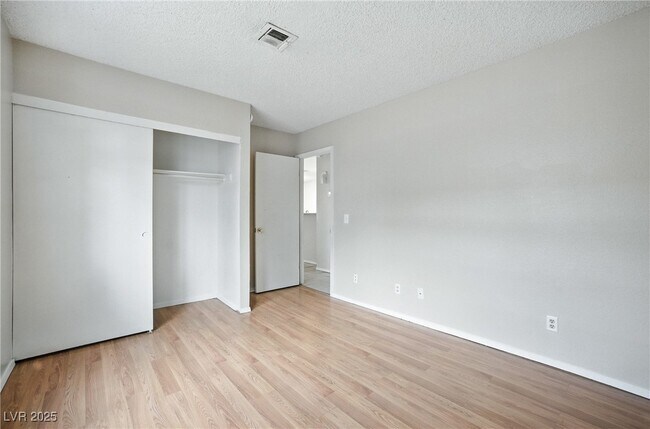 Foto del edificio - 4651 Amberleigh Ln