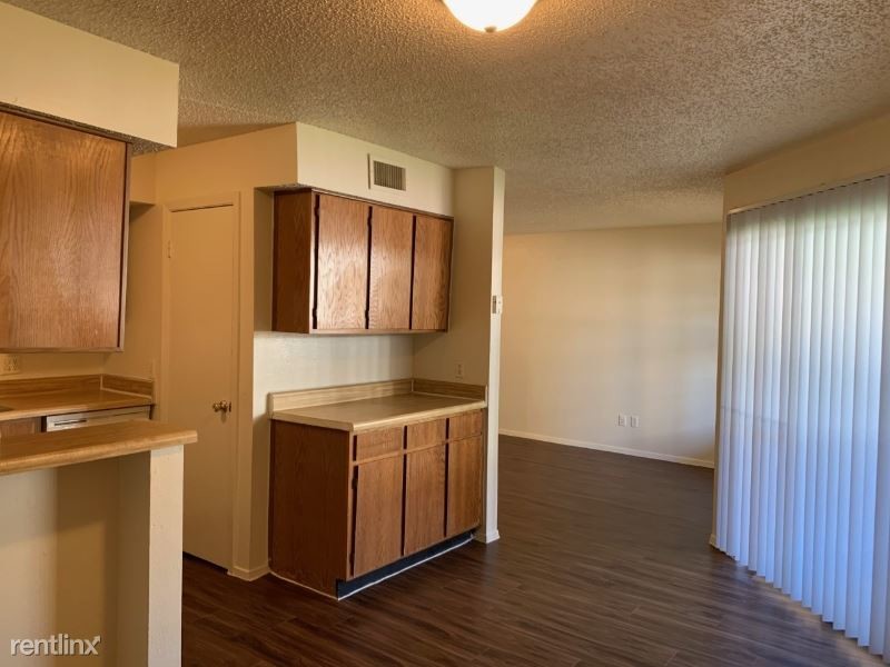 Building Photo - 1 br, 1 bath Apartment - 4515 Maplewood Ave
