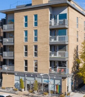 Building Photo - 3301 N Sheffield Ave