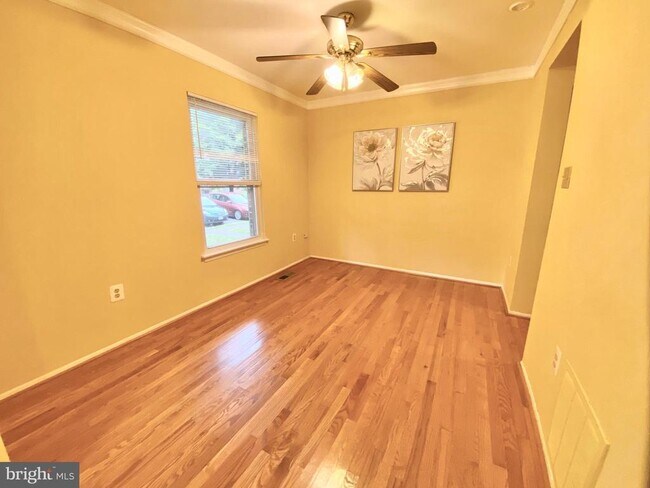 Foto del edificio - 6450 Blarney Stone Ct