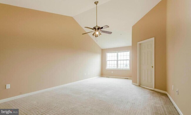 Building Photo - 7275 Parkers Farm Ln