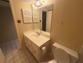 Building Photo - 14777 Wunderlich Dr